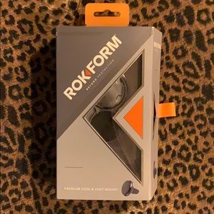 Rokform iPhone case✨